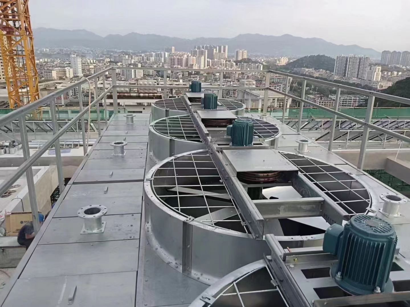 冷卻塔噪聲大有什么降噪方法,空調冷卻塔噪聲行業標準
