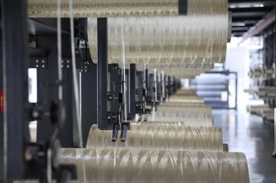 黨旗引領(lǐng)風(fēng)帆勁 港城纖維產(chǎn)業(yè)砥礪拼搏譜新篇——高性能纖維及復(fù)合材料制造業(yè)的后發(fā)崛起之路