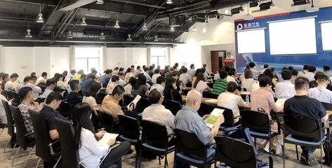 攜手并進(jìn)，共繪藍(lán)圖——市外資協(xié)會(huì)組織會(huì)員企業(yè)積極參與上海市新能源汽車產(chǎn)業(yè)推進(jìn)交流會(huì)